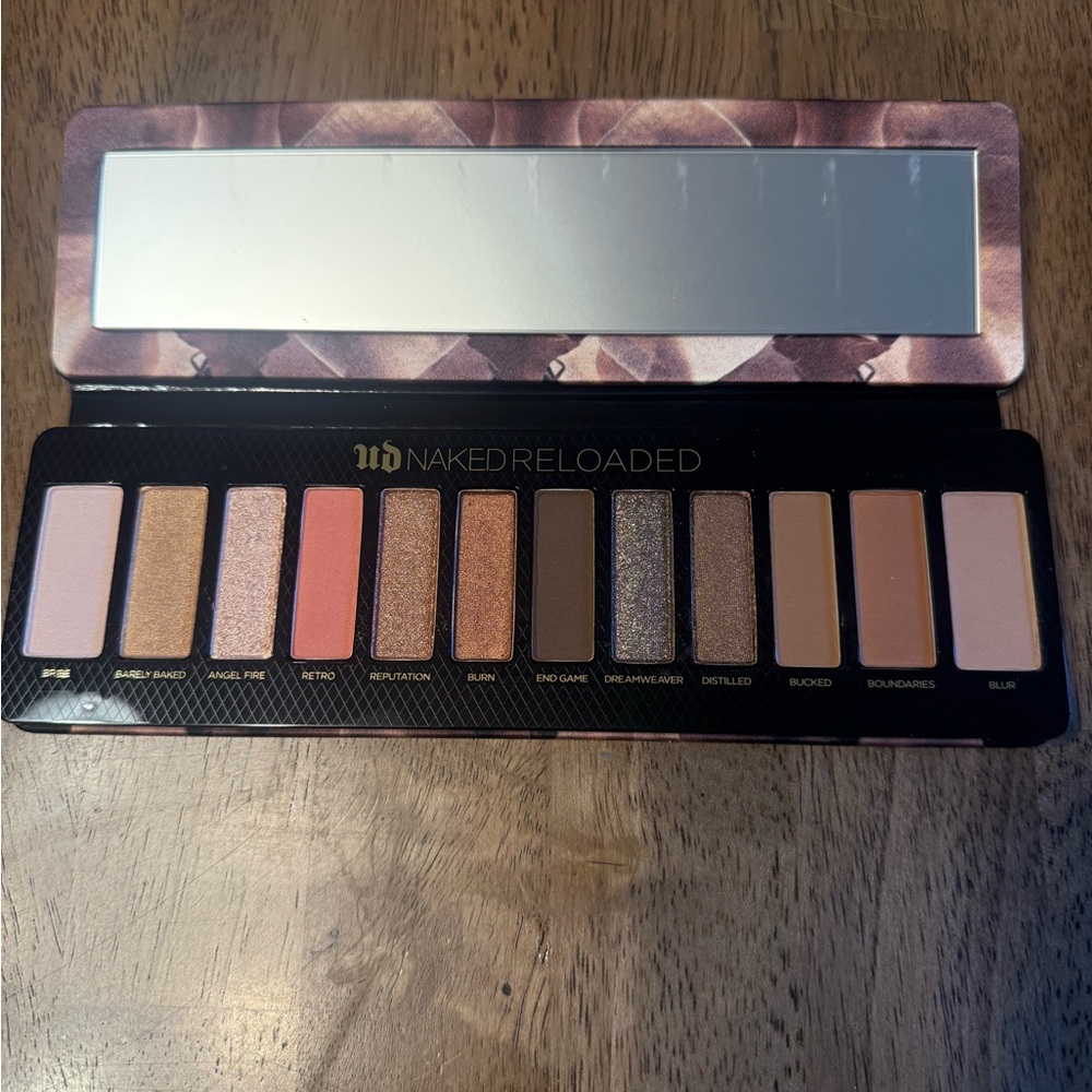 NAK Reloaded Eyeshadow Palette with Gold and Brown Hues